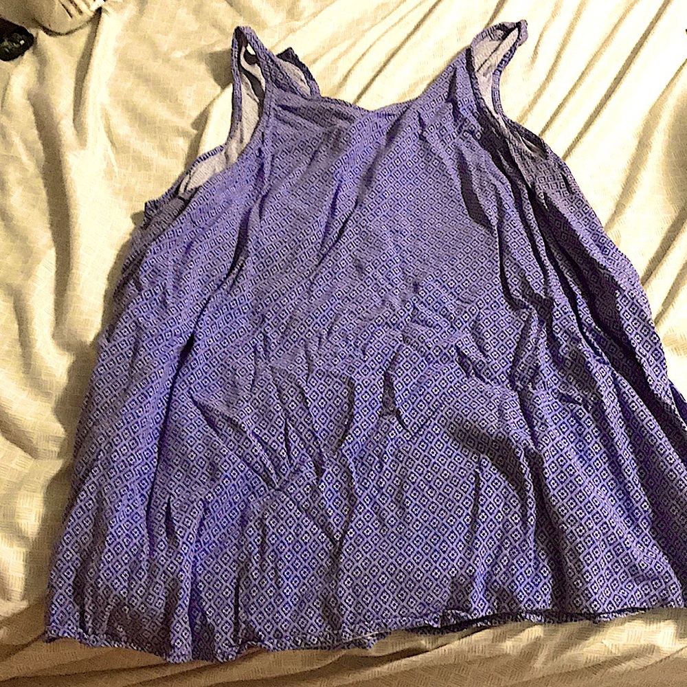 blue old navy tank top